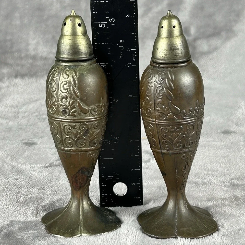 Vintage Metal Salt & Pepper Shakers Heavy Patina Made In Occupied Japan Heavy
